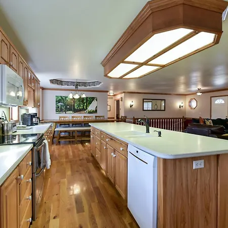 5 Bedroom Vacation Home Next To Silver Dollar City Branson Exterior photo